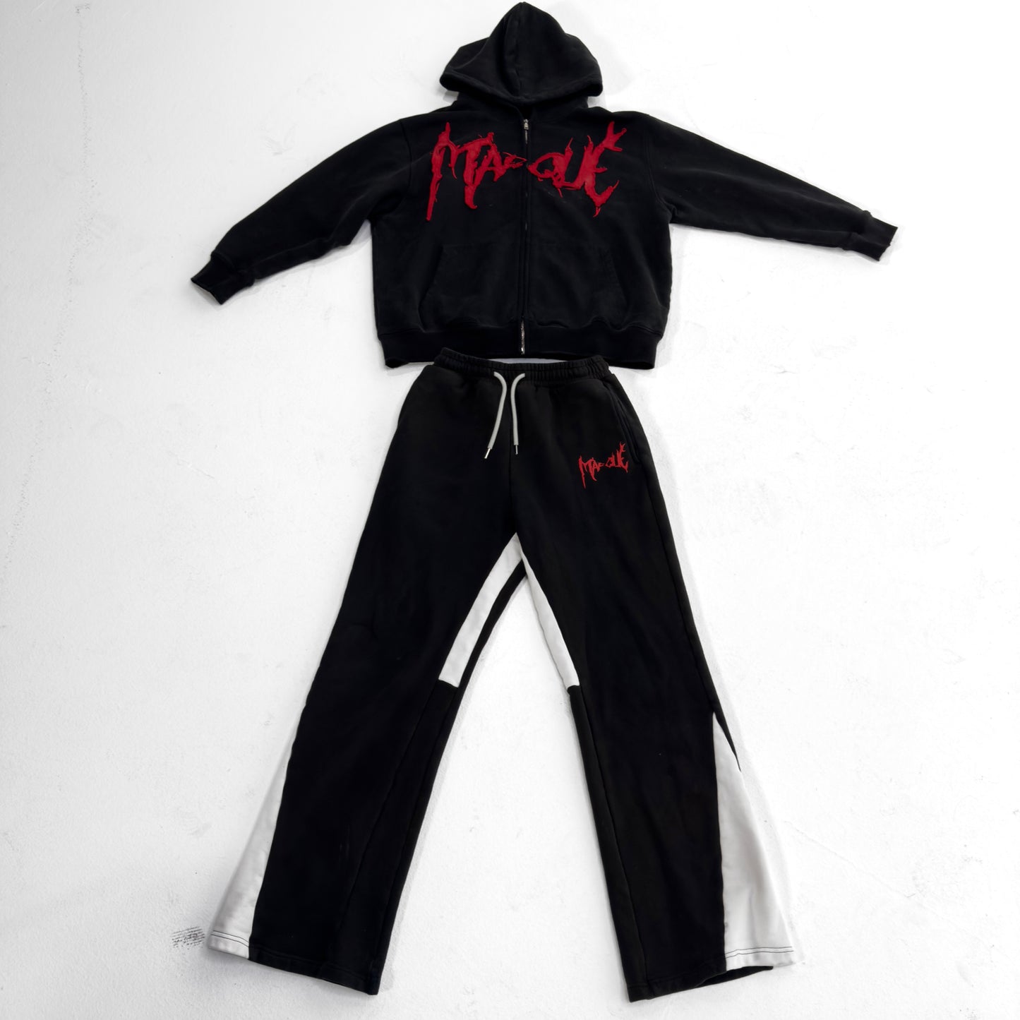 Marque Oblique Zip up Faded Black